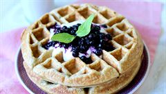 Ovocné vafle s borvkami