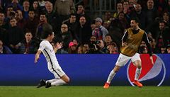 Osmifinále Ligy mistr Barcelona - Paris St. Germain (Cavani slaví gól)