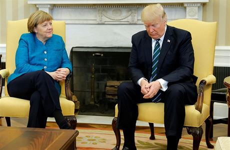 Donald Trump se opt setká s kanclékou Angelou Merkelovou. Podají si ruku?