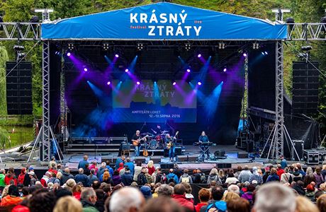 Foto z prvnho ronku festivalu Krsn ztrty Live.