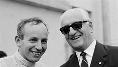 John Surtees (vlevo) a Enzo Ferrari.