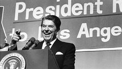 Nick Ut a jeho slavné snímky: 5. listopadu 1984 mluví prezident USA Ronald...