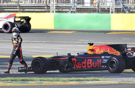 Daniel Ricciardo z Red Bullu zvod v Austrlii nedokonil.