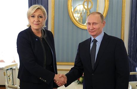 Vladimir Putin a Marine Le Penov