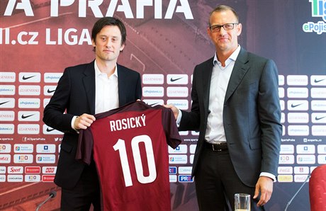 Daniel Ketínský (vpravo) a Tomá Rosický v lét 2016.