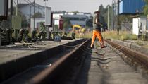 Železniční vlečka v německém Kraillingu, po níž putuje česká nafta zpět do země.
