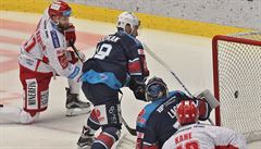 tvrtfinále hokejové extraligy Tinec vs. Chomutov.