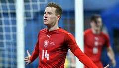 Jakub Jankto slaví gól v síti Litvy.