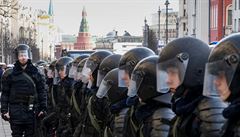 Policie bhem protest v Moskv.