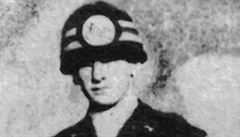 Albert DeSalvo jako písluník vojenské policie.