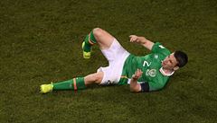 VIDEO: Nechutný faul. Fotbalista Walesu ošklivě zlomil kapitánovi Irska nohu
