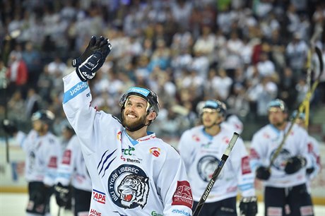 První zápas semifinále play off hokejové extraligy: Bílí Tygi Liberec - Piráti...