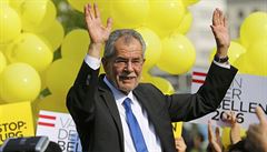 Tsn vtzstv. Novm rakouskm prezidentem se stal Van der Bellen