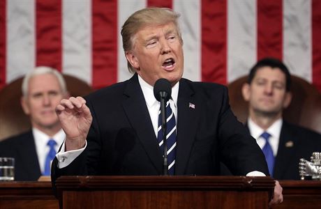 Donald Trump pi projevu - ilustran foto.