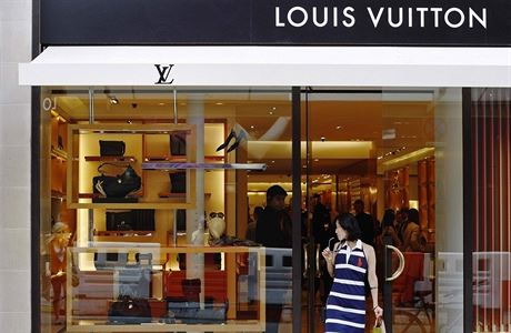 Alain Chevalier spojil znaky Louis Vuitton, Moët a Hennesy.