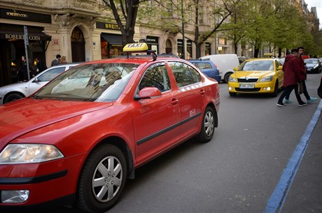 Praha zahájila kampa proti nepoctivým taxikám.