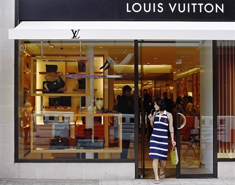 Alain Chevalier spojil znaky Louis Vuitton, Moët a Hennesy.