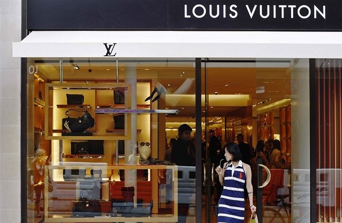 Zemřel Alain Chevalier. Muž, který spojil Luis Vuitton, Moët a Hennesy a  vytvořil luxusní gigant | Byznys | Lidovky.cz