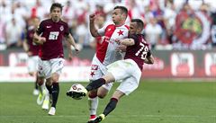 Slavia vs. Sparta - souboj Tecla s Hybem.