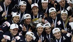 MS v hokeji en: Amerianky slaví s trofejí a medailemi pro mistryn svta.