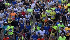 Závodníci vystartovali 1. dubna na trať Pražského půlmaratonu od Rudolfina v...