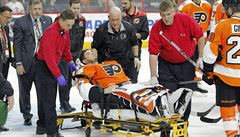 Branká Michal Neuvirth zkolaboval v sobotním utkání NHL mezi Philadelphií a...