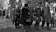 Natá�el na hlavním jihlavském nám�stí, kde se Plocek polil a zapálil...