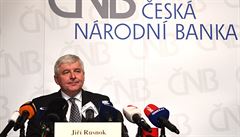 Guvernér NB Jií Rusnok.