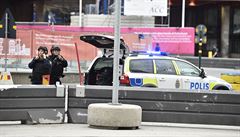 védská policie na míst, kde ve Stockholmu po nájezdu do lidí zabíjelo...