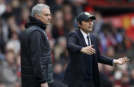 Manchester United vs. Chelsea: manaei Jos Mourinho a Antonio Conte.