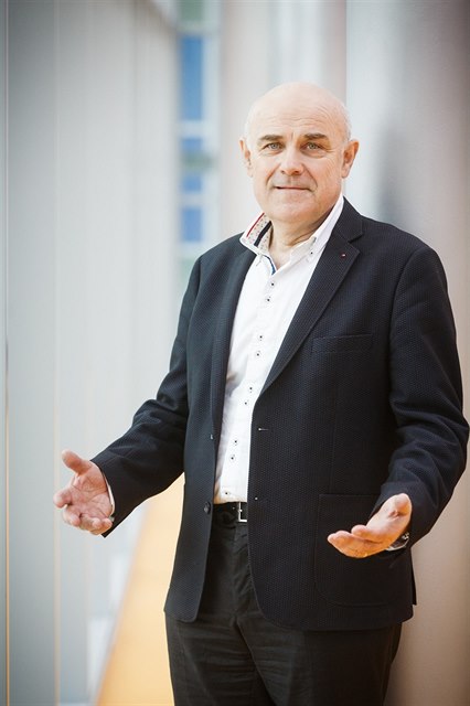Prof. Ing. Vladimír Maík, DrSc., eský vdec