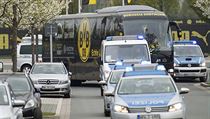 Autobus Borussie Dortmund před zápasem Ligy mistrů.