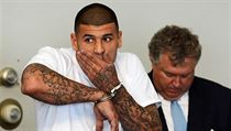 Hernandez ve vězení.