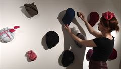 Pra�ský Tan�ící d�m pat�í ode dne�ka do ned�le designu. Za�ala v n�m p�ehlídka...