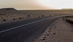Cesta zpátky vedla opt pes nekonenou Západní Saharu, bohuel to jinudy nejde.