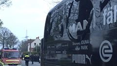 Exploze poniily týmový autobus na dvou místech