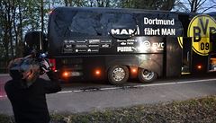 Autobus fotbalist Dortmundu zashly exploze. Podle policie lo o clen tok
