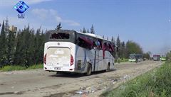 V autobusech byli peván íittí obyvatele vesnic Fúa a Kafrája, kteí ekali...