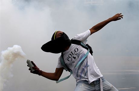 Pedvolební protesty ve Venezuele.
