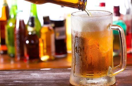 Pi vysokých teplotách pijte nealkoholické pivo.