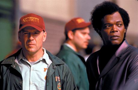 Snímek Vyvolený (2010) Bruce Willis a Samuel L. Jackson.