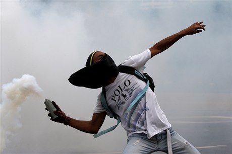 Pedvolební protesty ve Venezuele.