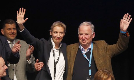 AfD do voleb povede dvojice lídr, Alexander  Gauland a Alice Weidelová.