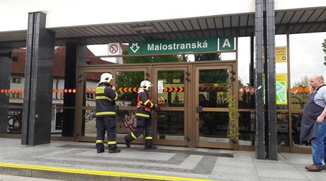 Stanice praského metra Malostranská byla uzavena kvli prsaku vody ze...