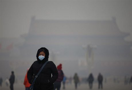 Znečištěné ovzduší v Číně (ilustrační snímek).