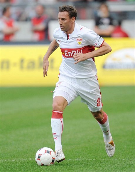Někdejší hráč VfB Stuttgart Jan Šimák se vrací na scénu.