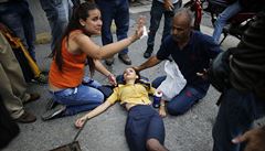 V Caracasu zemelo pi protestech 11 lid. Policie pouila slzn plyn