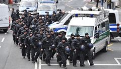Policisté se pipravují na sjezd AfD v Kolín nad Rýnem.