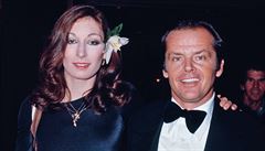 Jack Nicholson strávil s herekou Anjelicou Hustonovou boulivých 17 let.