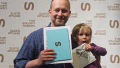 Ondej Kavalír pevzal 24. dubna v Praze ocenní Zlatá stuha v kategorii...